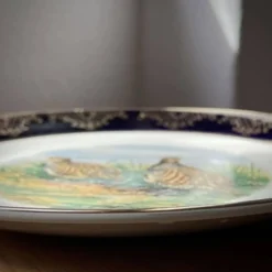 Assiette décorative Weatherby Royal Falcon Ware de 1972
