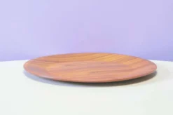 Assiette de service en teck vintage
