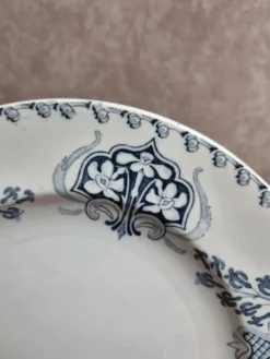 Assiette à dessert ancienne K&G Lunéville – modèle Sébastopol – décor bleu