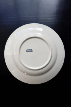 Assiette à dessert ancienne terre de fer Longchamp modèle Denise