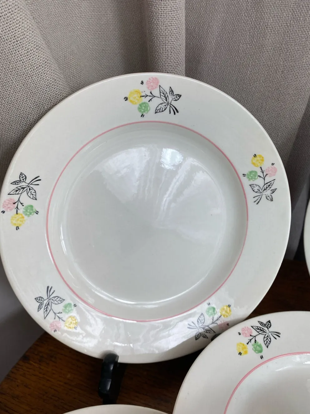 Assiette à dessert en porcelaine, Gien