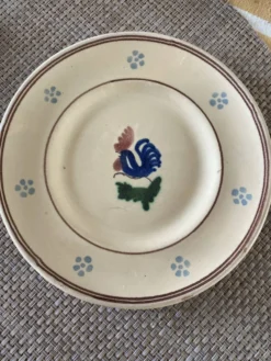 Assiette en céramique italienne ancienne