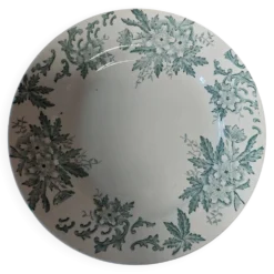 Assiette en faïence terre de fer Saint Amand décor anémone