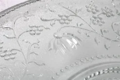 Assiette en verre Cibulak : plat moderne clair du milieu du siècle par Pavel Panek / 1974