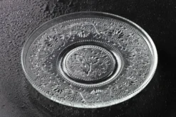 Assiette en verre Cibulak : plat moderne clair du milieu du siècle par Pavel Panek / 1974