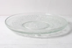 Assiette en verre Cibulak : plat moderne clair du milieu du siècle par Pavel Panek / 1974