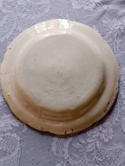 Assiette faïence de l'est St Clément décor tulipe