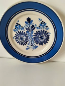 Assiette HB Quimper décor floral années 60-70