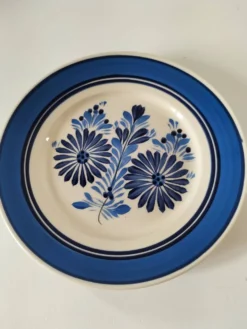 Assiette HB Quimper décor floral années 60-70