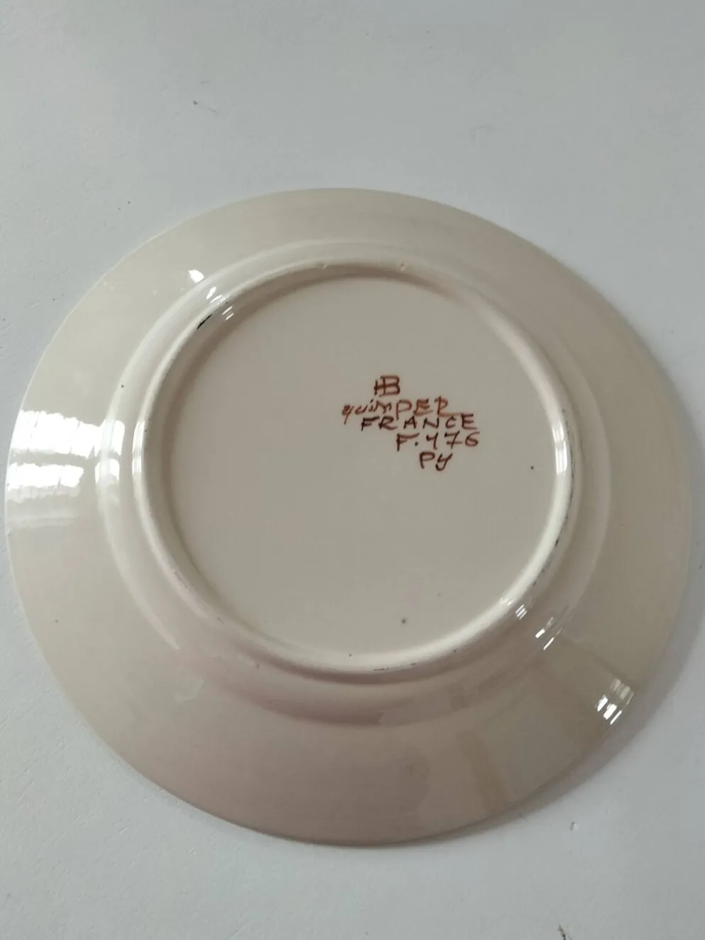 Assiette HB Quimper décor floral années 60-70