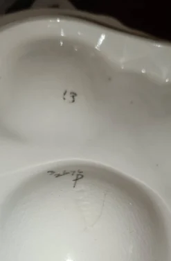 Assiette à huîtres anglaise ancienne fin XIXème - début XXème