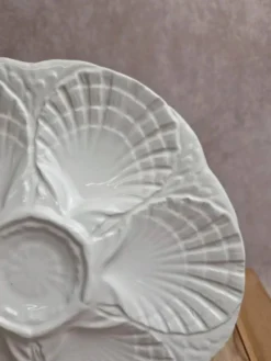 Assiette à huîtres / coquillages Sarreguemines – Faïence blanche vintage