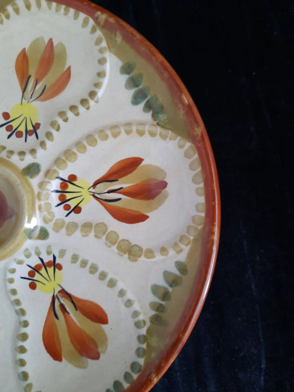 Assiette à huîtres hb henriot quimper grès 23 cm décor floral breton