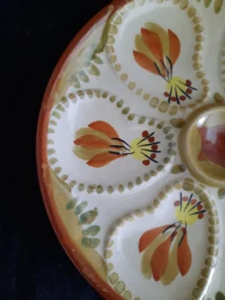 Assiette à huîtres hb henriot quimper grès 23 cm décor floral breton