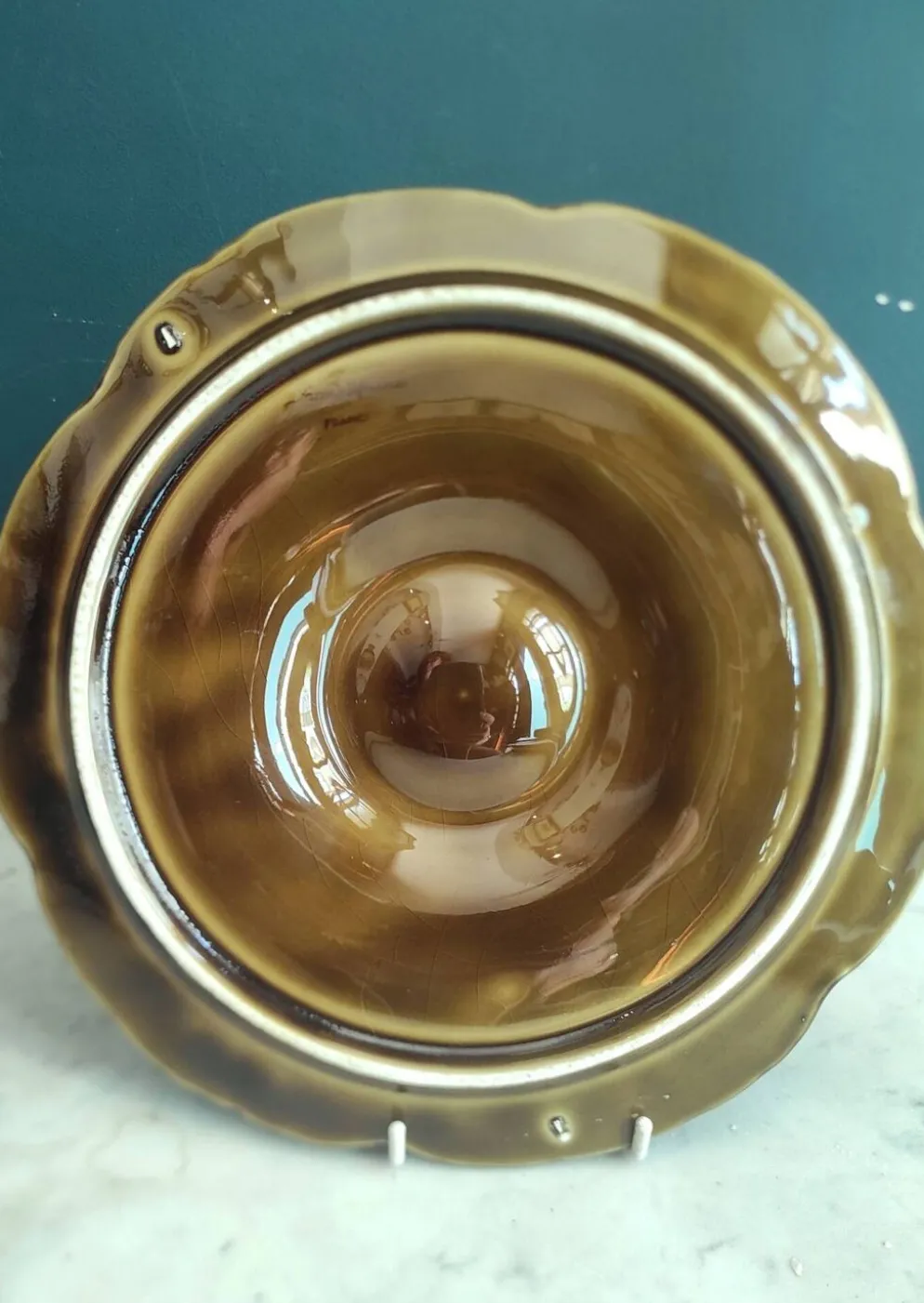 Assiette à huîtres vintage en majolique française de Sarreguemines