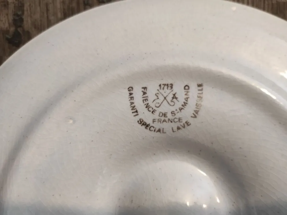 Assiette à huîtres vintage française en majolique blanche et verte