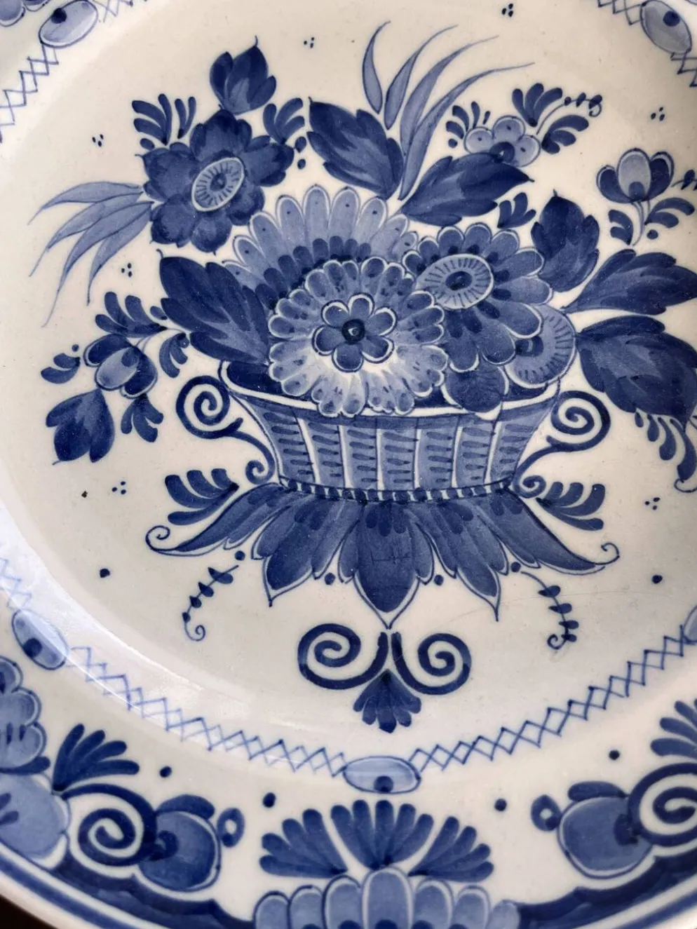 Assiette murale en Delft bleu peinte à la main authentique par Zenith Gouda (1983)