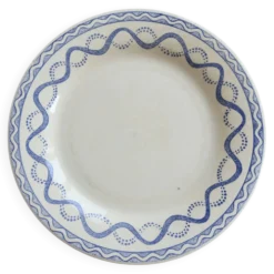 Assiette plate ancienne Gien Aurélie – Faïence ivoire motif Tissu Lesage bl