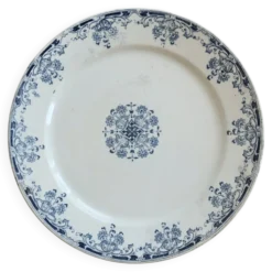 Assiette plate ancienne terre de fer Sarreguemines U&C modèle Mignon