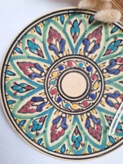 Assiette plate artisanal