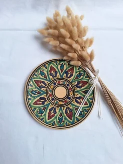 Assiette plate artisanal
