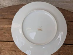 Assiette plate 24.5cm en porcelaine de Limoges Bernardaud modèle Verlaine