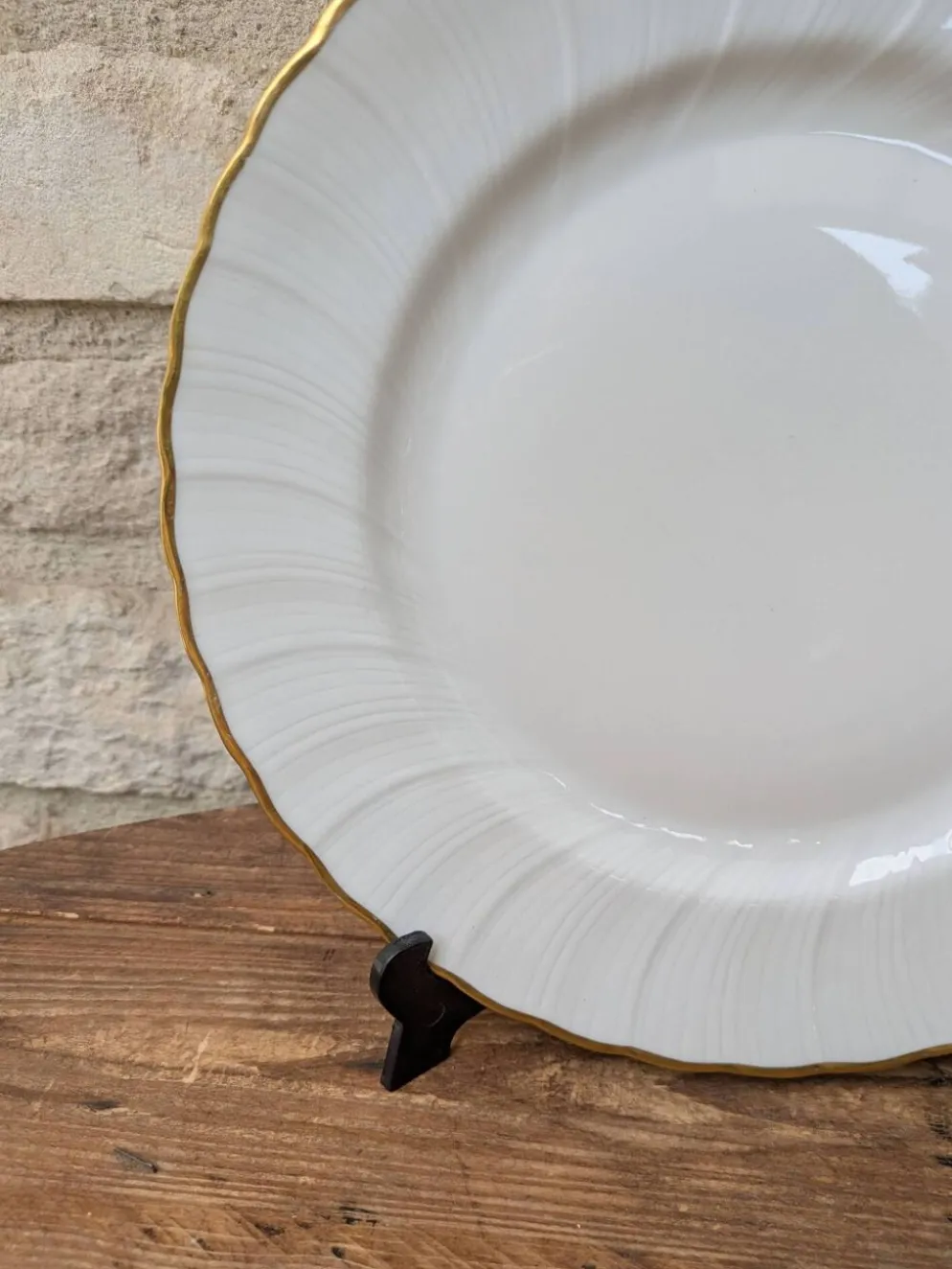 Assiette plate 24.5cm en porcelaine de Limoges Bernardaud modèle Verlaine