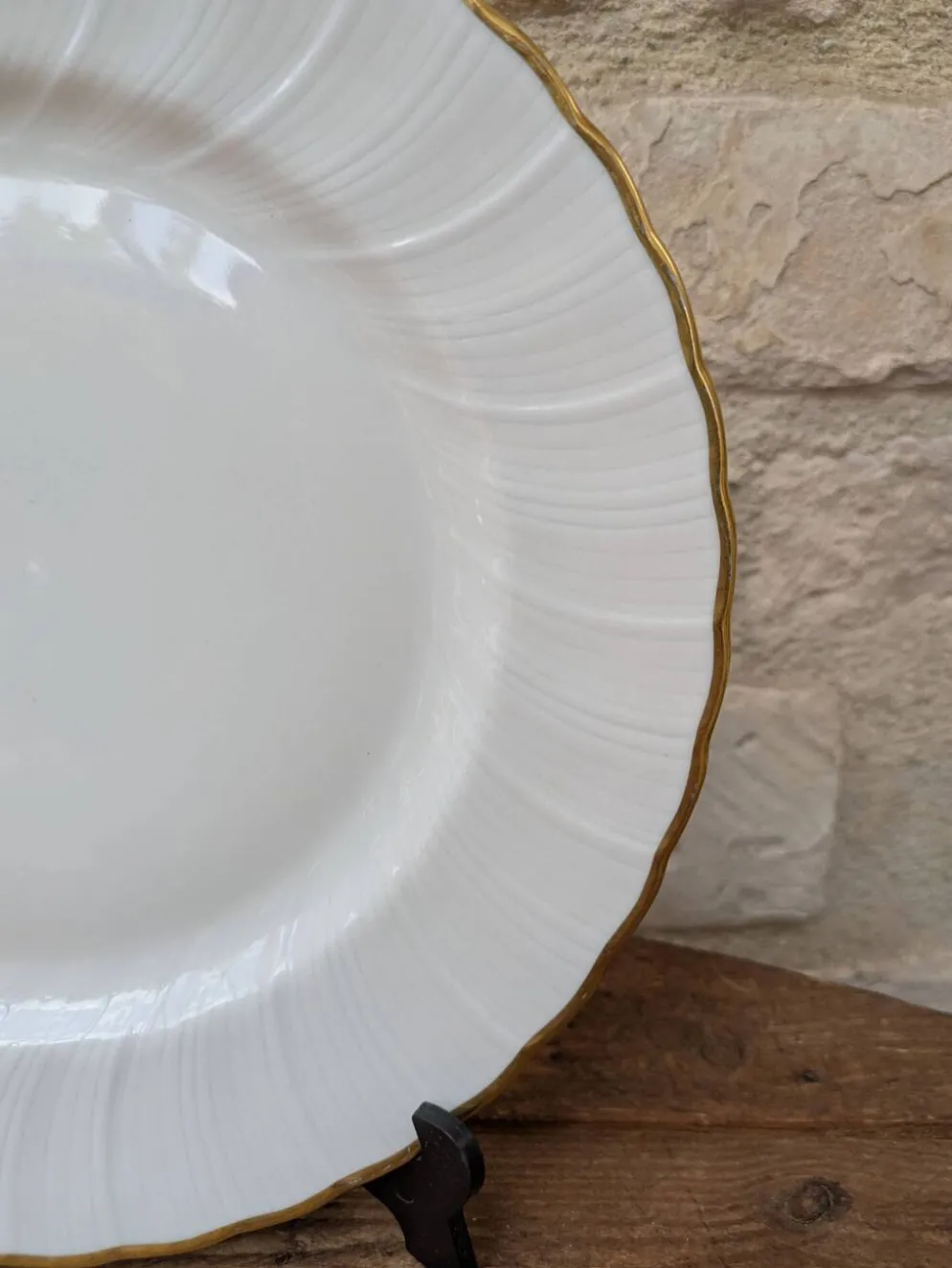 Assiette plate 24.5cm en porcelaine de Limoges Bernardaud modèle Verlaine