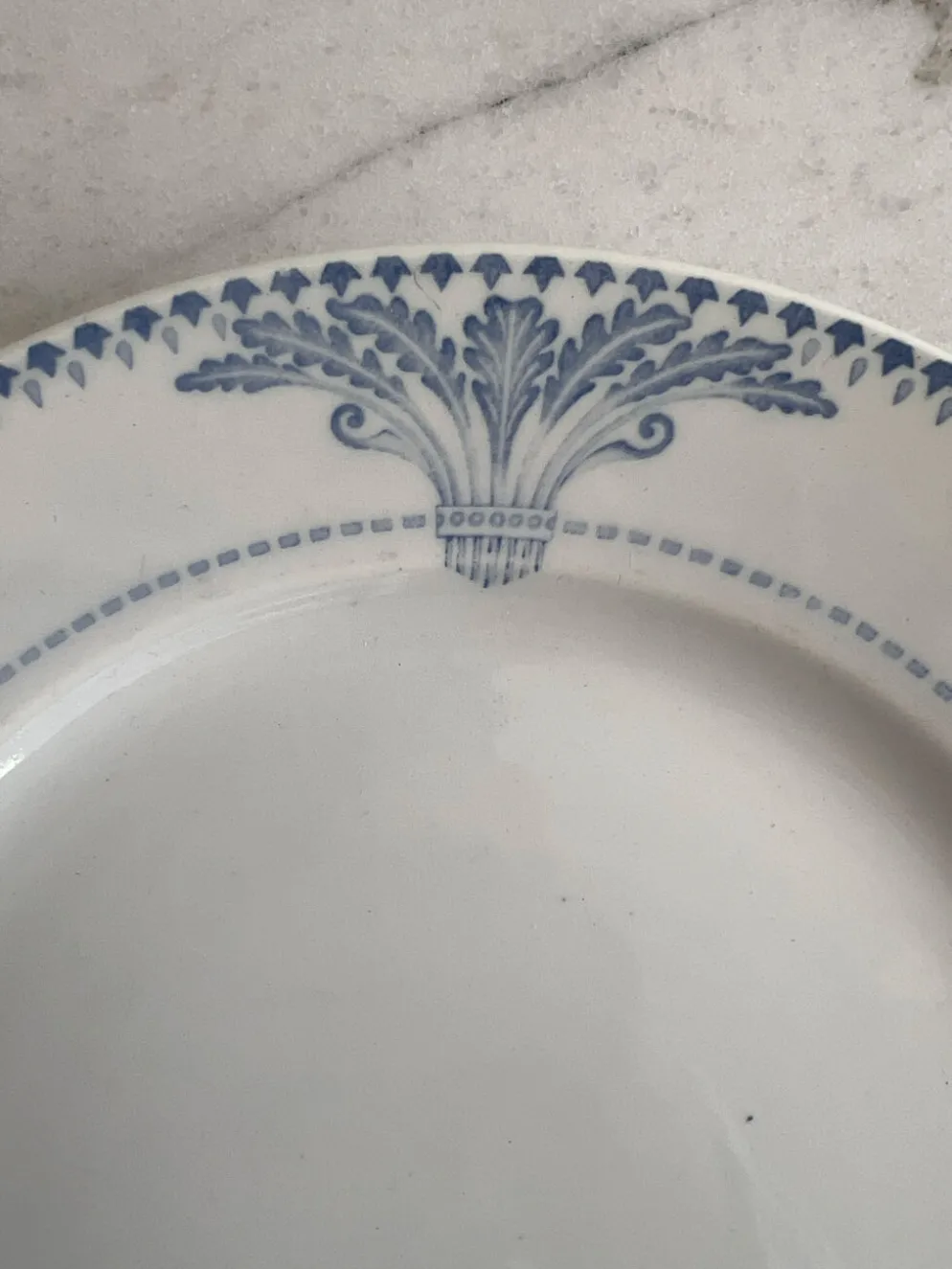 Assiette plate Service Windsor Creil et Montereau 24,5cm
