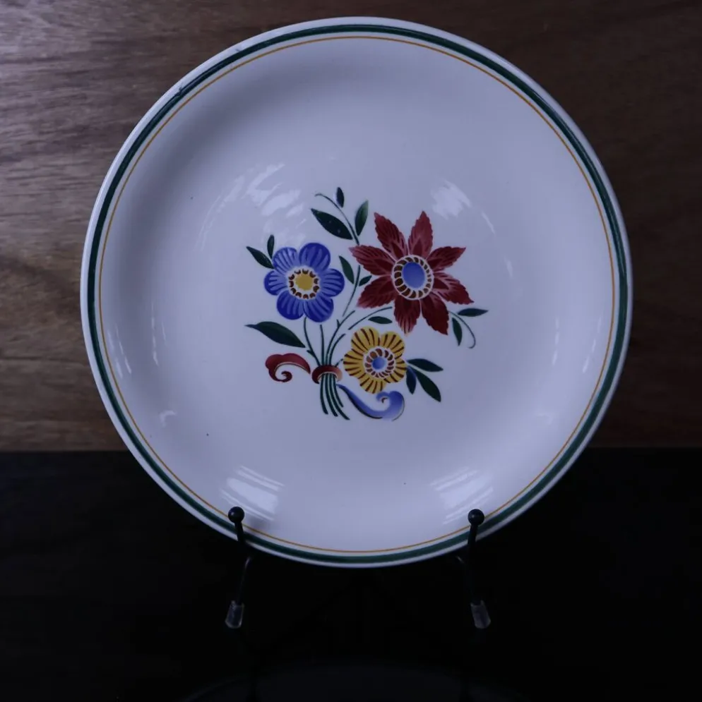 Assiette plate sur pied Sarreguemines "Dole"