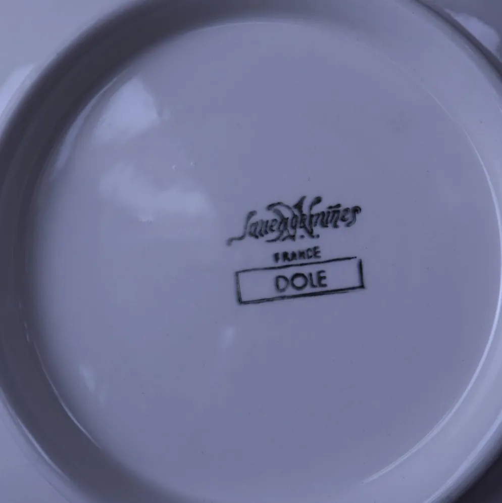 Assiette plate sur pied Sarreguemines "Dole"