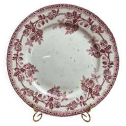 Assiette plate terre de fer H. Boulenger Choisy-le-roi modèle Paris – roses bordeaux
