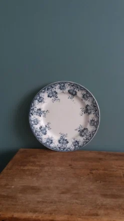 Assiette plate terre de fer Saint-Amand et Hamage décor Printanier