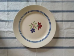 Assiette plate vintage faïence Lunéville K&G modèle Mai
