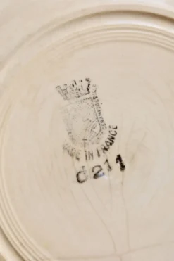 Assiette plate vintage terre de fer Saint-Amand modèle 211