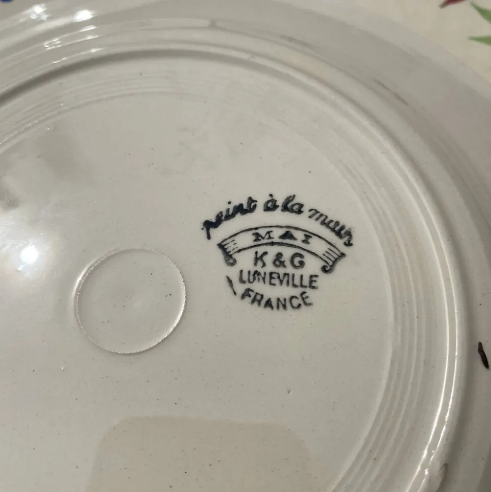 Assiettes anciennes Lunéville "MAI"