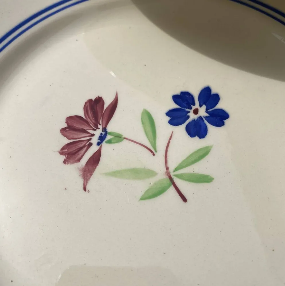 Assiettes anciennes Lunéville "MAI"