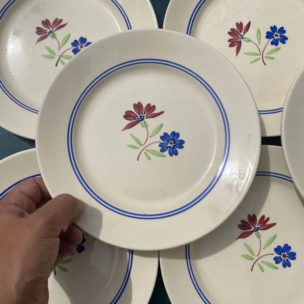 Assiettes anciennes Lunéville "MAI"