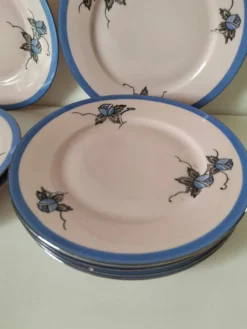 8 assiettes Art déco roses et bleues – Tchécoslovaquie – années 1930