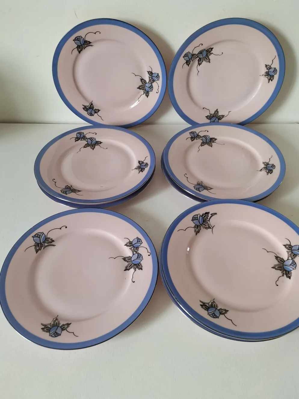 8 assiettes Art déco roses et bleues – Tchécoslovaquie – années 1930