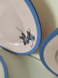 8 assiettes Art déco roses et bleues – Tchécoslovaquie – années 1930