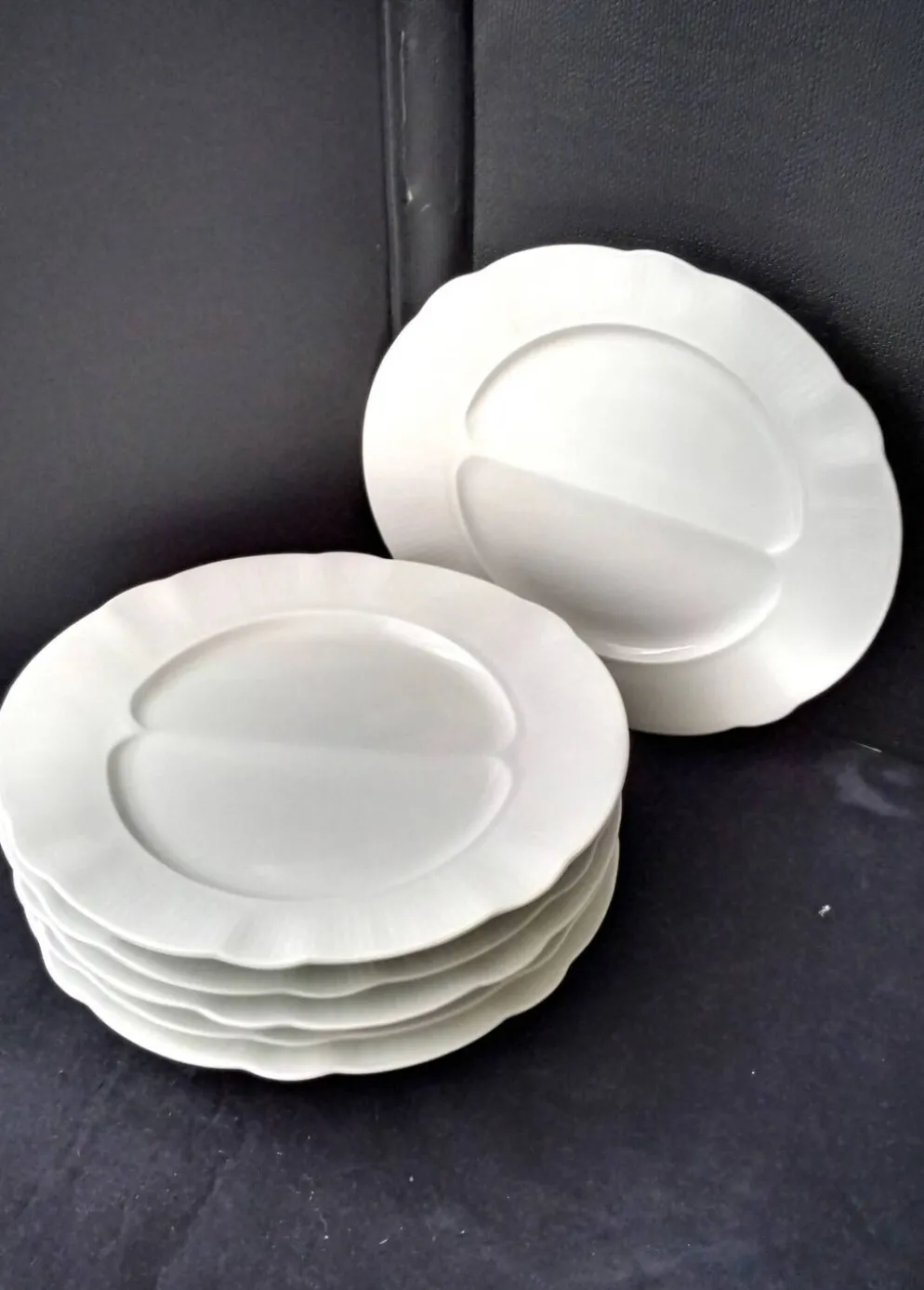 6 Assiettes à asperges en porcelaine Pillivuyt