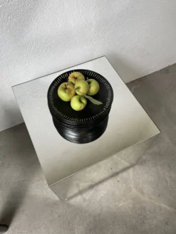 7 assiettes céramique noire