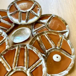 Assiettes céramiques vintage à compartiments