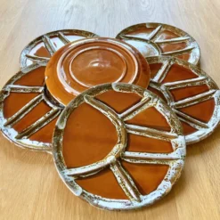 Assiettes céramiques vintage à compartiments