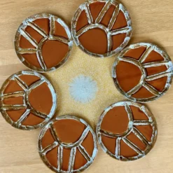 Assiettes céramiques vintage à compartiments