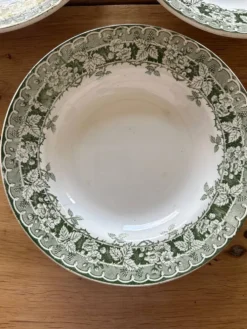 4 assiettes creuses