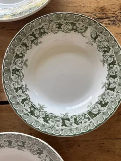 4 assiettes creuses