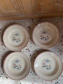4 assiettes creuses