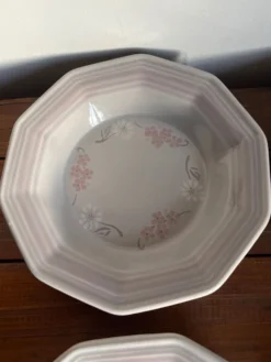 4 assiettes creuses